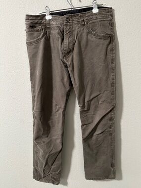 Kuhl Men’s Hot Ryder insulated waxed pants. Size 34 X 32. Lightly used